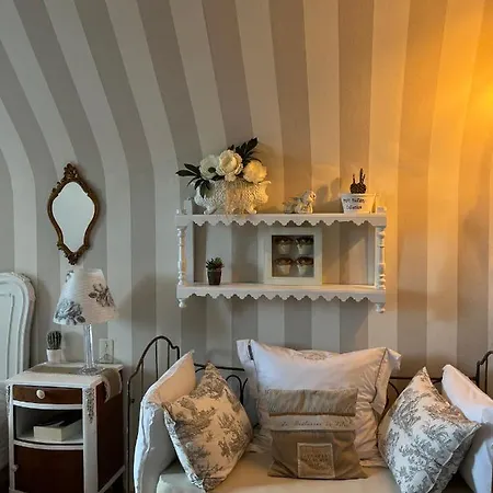 Notre Dame Face Au Chateau 4*